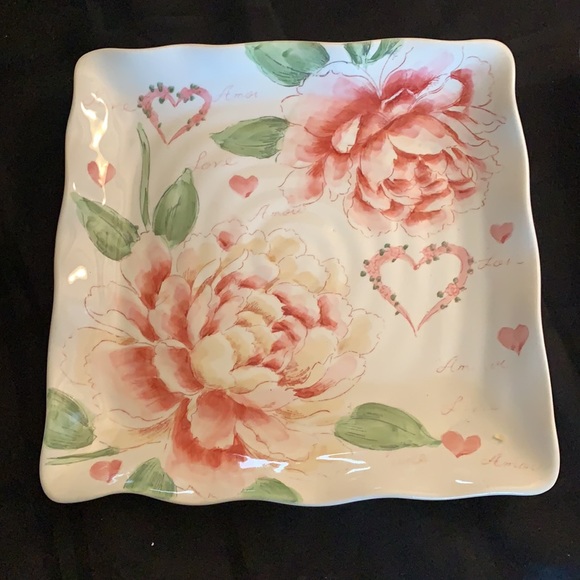 2 beautiful serving plates love a more flowers - Picture 2 of 6